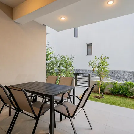 Sithoniars Emerald Luxury Apartamento