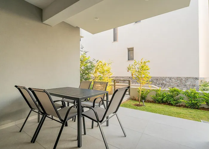 Sithoniars Emerald Luxury 尼基季