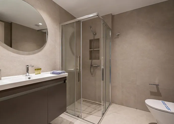 Sithoniars Emerald Luxury