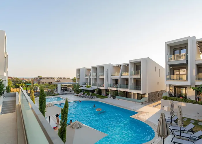 Sithoniars Emerald Luxury *